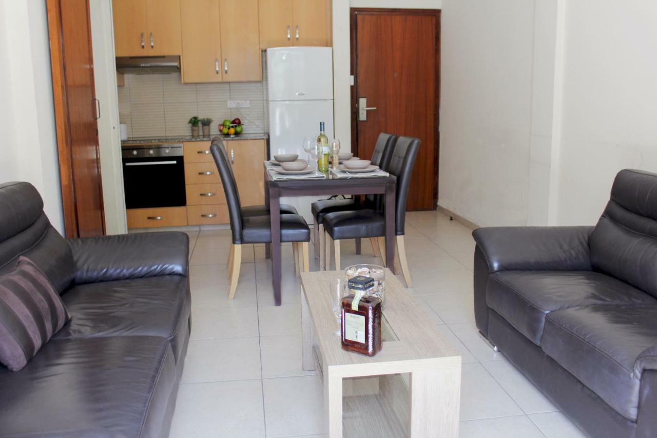 St. Mamas Apts Scala Buitenkant foto